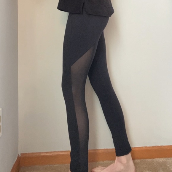 ❌SOLD Aritzia Tna Black Stride Leggings - Picture 7 of 13